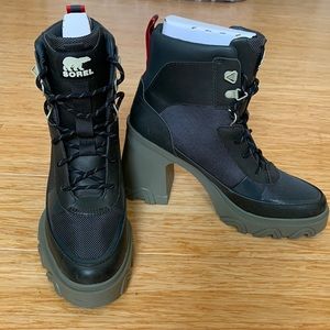 SOREL's 'Brex™ Heel' ankle boots NWOT
